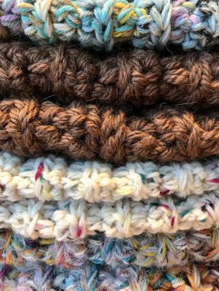 Podzim 🍂 #staychill #autumn #hackovanecepice #crocheting #supportlocal